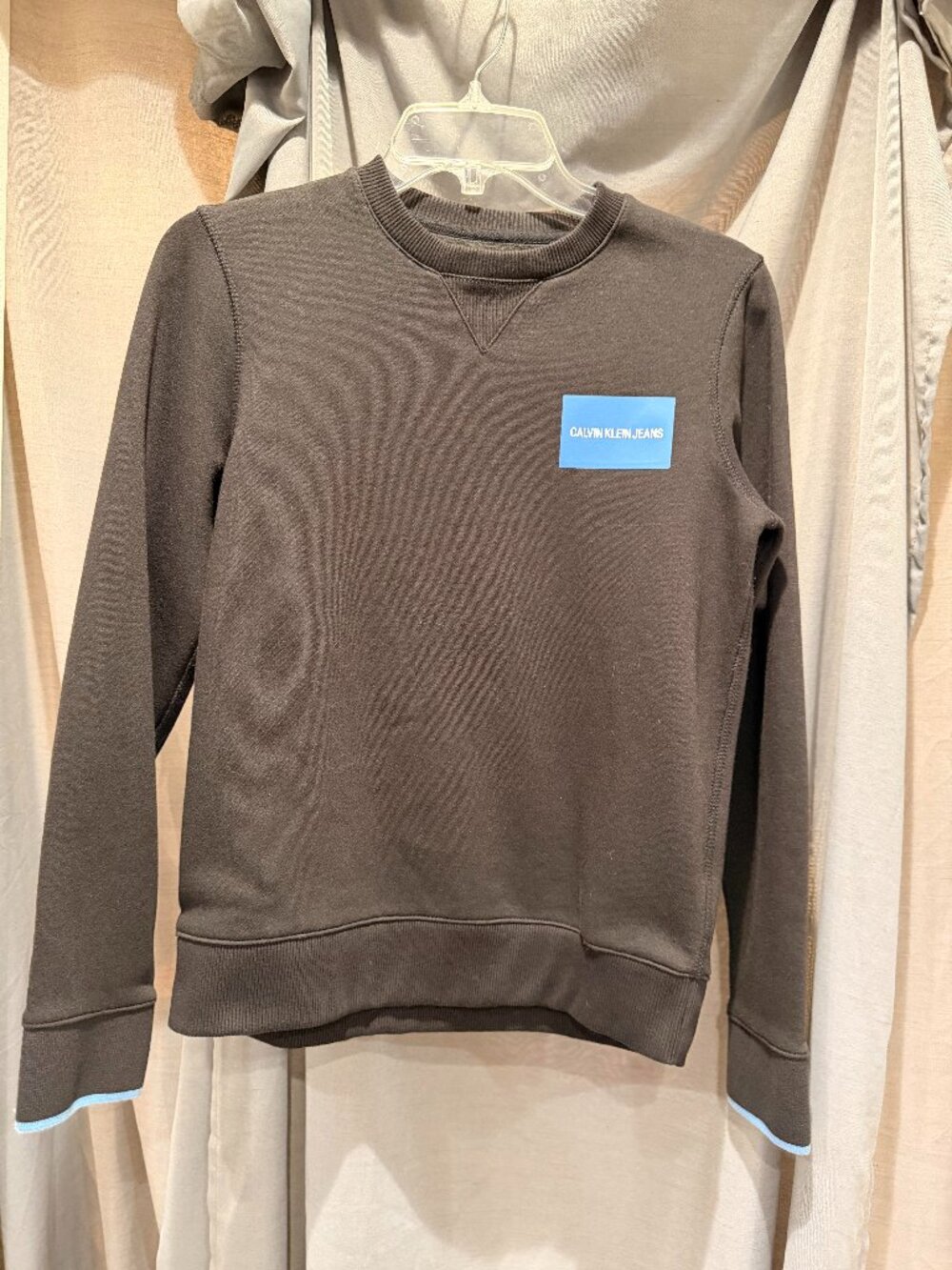 Calvin Klein Jeans Women's Sweatshirt Large